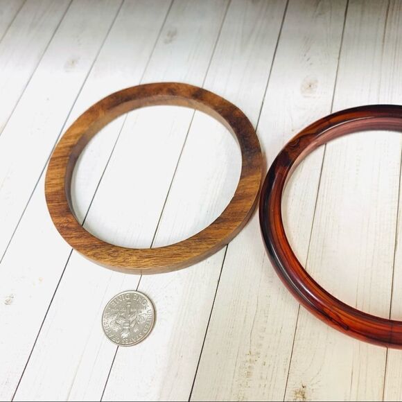 Wood and Acrylic Amber Swirl Bangles - Picture 3 of 3